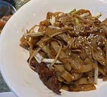 Old Guangdong Dry-Fried Beef Rice Noodles
