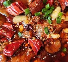 Golden Boiled Beef in Spicy Sauce