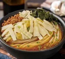 Bamboo Shoot Noodles
