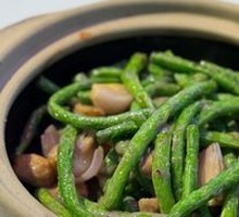 Stir-Fried Green Beans with Sauce