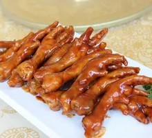 Pressure-cooked chicken feet