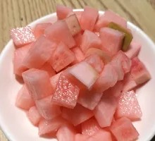 Crisp Radish Cubes