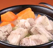 Pork Rib and Radish Soup