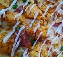 Golden Yolk Chicken Pizza