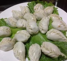 Steamed Dumplings with Egg Explosion