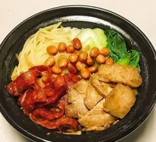 Cured Meat and Char Siu Rice in Clay Pot