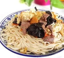 Wood Ear Mushroom and Pork Noodles
