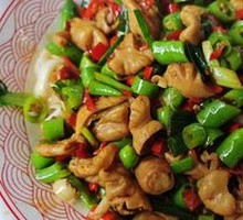 Spicy Chili Pork Intestine Noodles