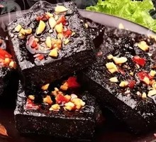 Old Changsha Stinky Tofu Black and White Platter