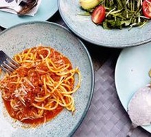 Spaghetti with Traditional Meat Sauce
