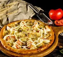 American-style Bacon & Potato Pizza