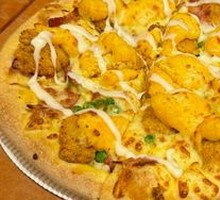 Golden Yolk Chicken Pizza