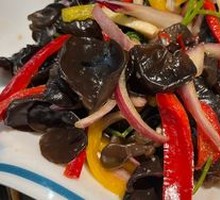 Cold-mixed black fungus