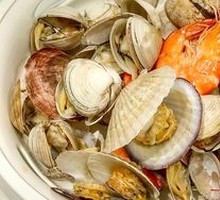 Signature Clam Basket