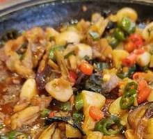 Stoneware Frog Legs with Beef