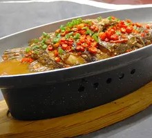 Spicy Pot Steamed Odorful Guilin Fish