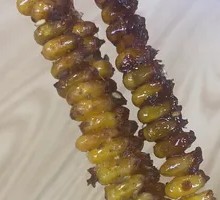 Sauce-Flavored Corn Kernels