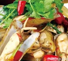 Spicy Stir-Fried Clams