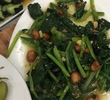 Pine Nut Spinach