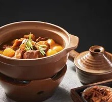 Stewed Beef Brisket with Small Potatoes