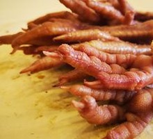 Braised Chicken Feet with Wild Chicken