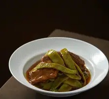 Braised Pork Ribs with Soybean Pods