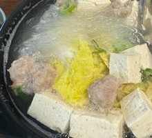 Braised Meatballs in Clay Pot