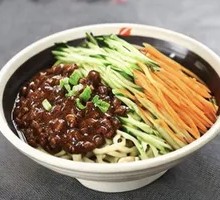 Fried Meat丁 Sauce Noodles