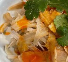 Spicy Oil Cucumber with Pork Tripe Strips
