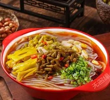Minced Pork with Sour Beans and Rice Noodles