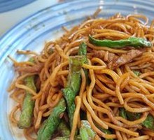 Sticky Rice Noodles with Green Beans