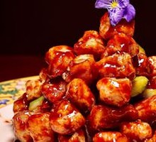 Sauce-Braised Pork Cubes