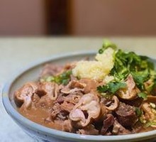 Braised Pork and Steamed Bun