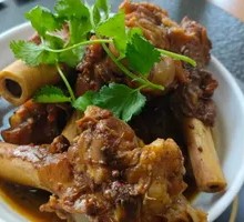 Spicy Lamb Shank Bones