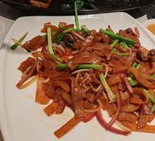 Dry-Fried Beef Rice Noodles