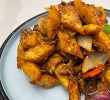 Succulent Flatbread Stir-Fry with Meat