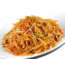 Stir-fried Bean Curd with Meat Noodles