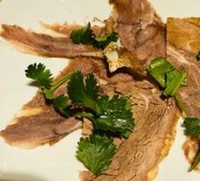 Cold-marinated beef shank