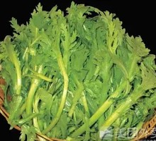 Chinese chrysanthemum greens