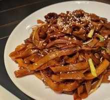 特色干炒牛河
