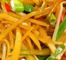 Stir-Fried Potato Strips