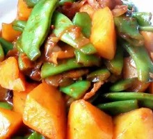 Stir-fried Green Beans with Potatoes