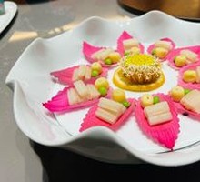 Crispy Lotus Root in Pond