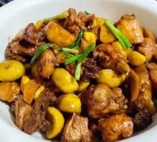Braised Chicken with Chestnuts