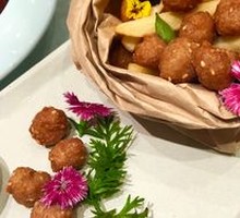 Crispy Fried Meatballs
