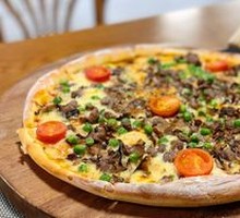 The Verse Mushroom Beef Pizza