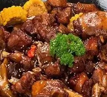 Stewed Goose in Iron Pot