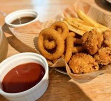 French Fries and Onion Rings Combo