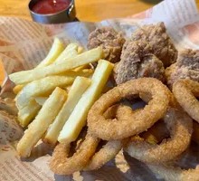 French Fries with Onion-Crusted Chicken