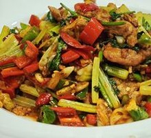 Stir-Fried Beef with Yellow Onion